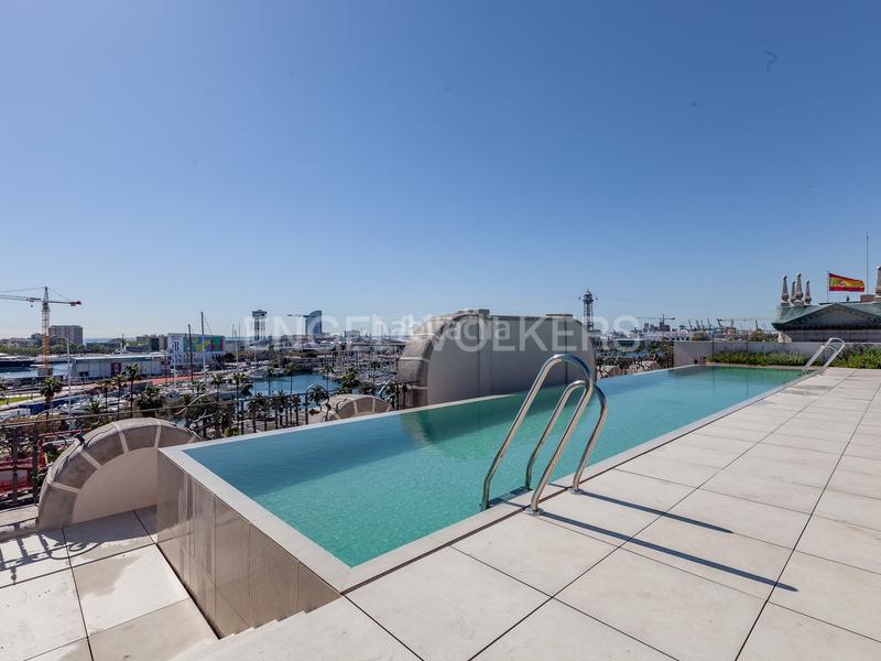 Foto cb8d1180-819c-4d08-8b8e-cec842e63c53. Affitto piccolo appartamento con riscaldamento parcheggio piscina in Barcelona