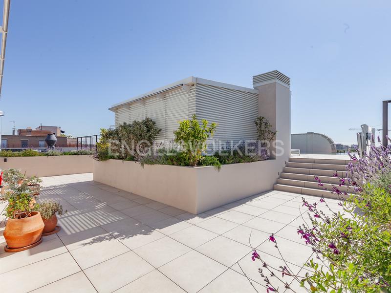 Foto e84ec87f-a46a-4517-9bd7-b6b9fd0e9c9a. Affitto piccolo appartamento con riscaldamento parcheggio piscina in Barcelona