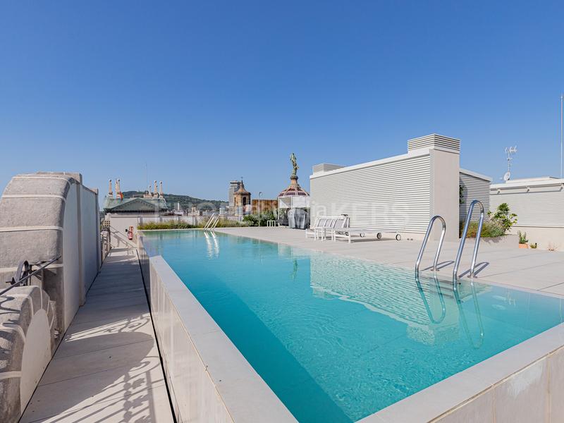 Foto 2abe5149-bd1d-4d61-af84-d99888fe7381. Alquiler apartamento lujo del siglo xxi en un edificio historico en Barcelona