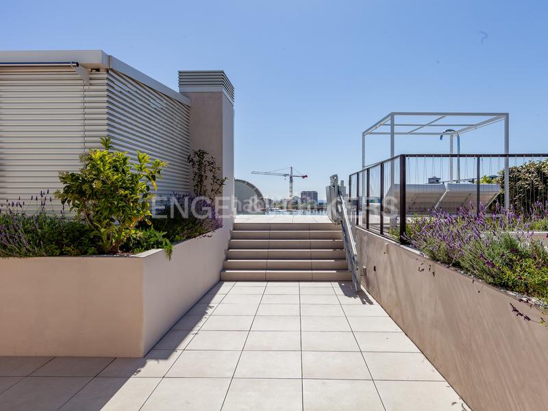 Foto 4e17818b-5582-43e4-af26-03be839b1b9d. Alquiler apartamento lujo del siglo xxi en un edificio historico en Barcelona