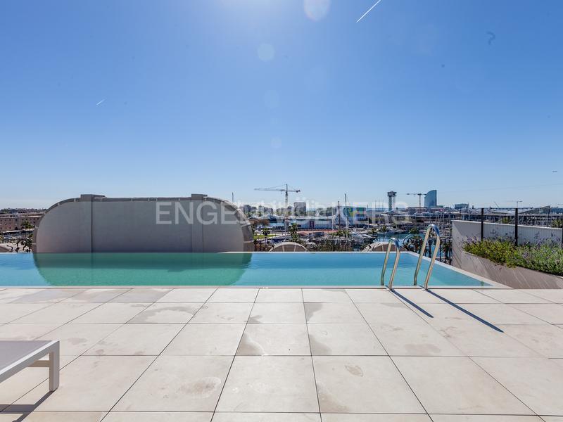 Foto bfe1909b-8e47-4776-bd45-3d4ac6828626. Alquiler apartamento lujo del siglo xxi en un edificio historico en Barcelona