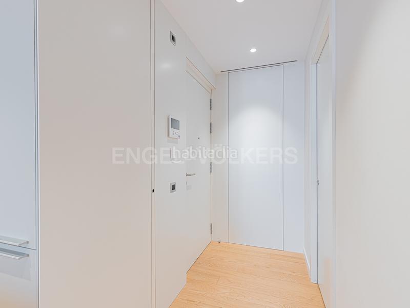 Foto eca51451-1c6d-4712-90bd-6f99c3b8fc08. Alquiler apartamento lujo del siglo xxi en un edificio historico en Barcelona