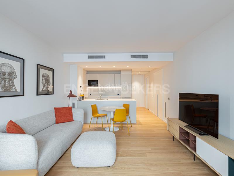 Foto 0259be47-cd1f-4bb5-b25b-01c4b732174a. Lloguer apartament amb calefacció aparcament piscina a Barcelona