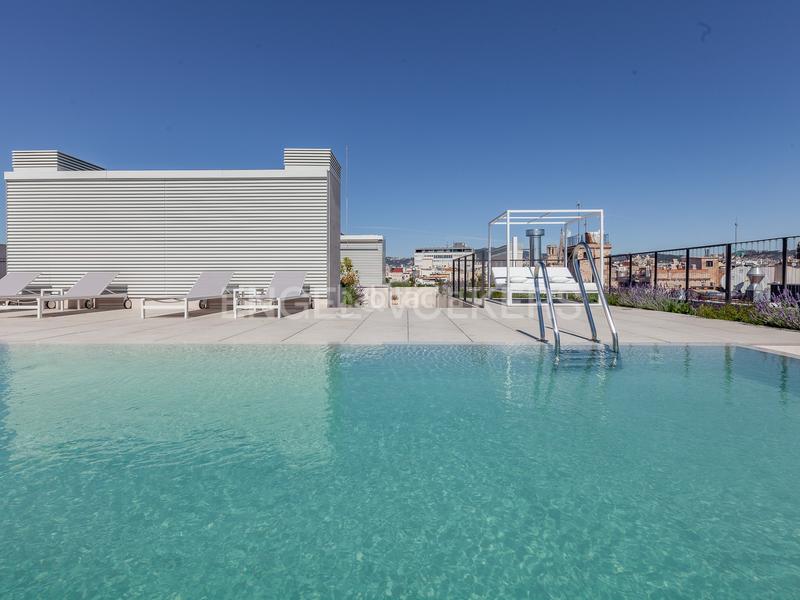 Foto 1153afa3-9037-4b30-8c74-93bbe225b52e. Lloguer apartament amb calefacció aparcament piscina a Barcelona