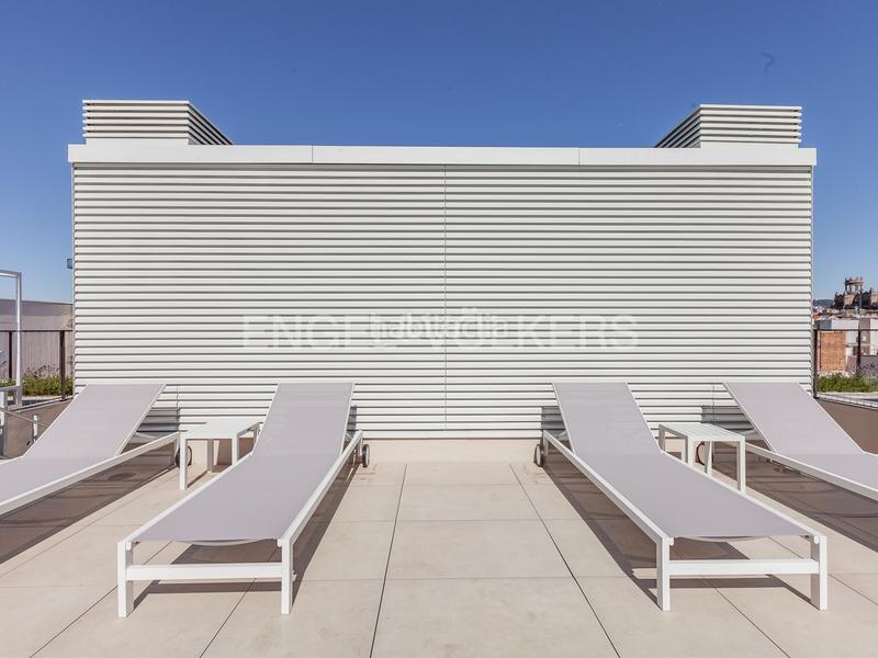 Foto 626c9db1-ac63-4e16-b0f9-3abd1abab762. Lloguer apartament amb calefacció aparcament piscina a Barcelona