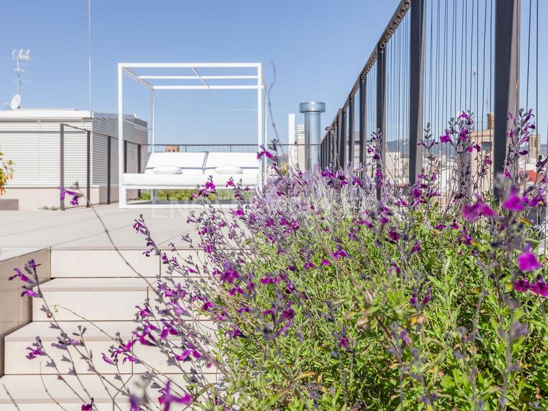 Foto 7bee0858-9a58-4137-b9ec-e42872d2c262. Lloguer apartament amb calefacció aparcament piscina a Barcelona