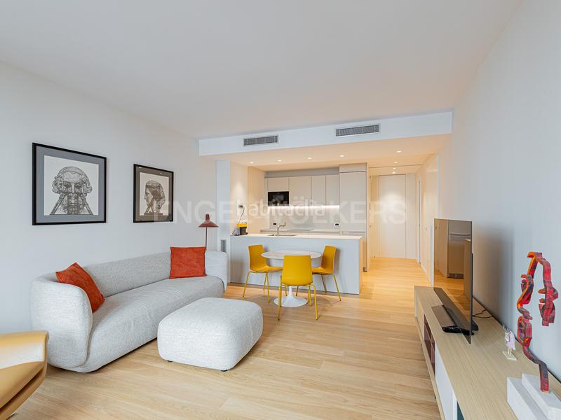 Foto 82ab0188-04b4-4817-972f-cd9cd7e89d48. Lloguer apartament amb calefacció aparcament piscina a Barcelona