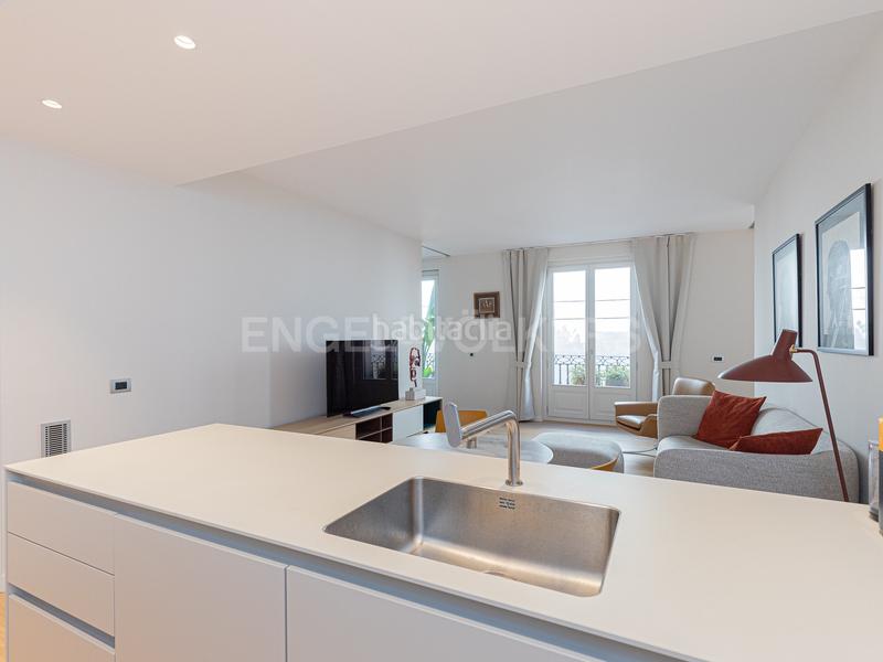 Foto efac7695-aa5e-490b-bfe0-6d31d71c3603. Miete appartement mit heizung parking pool in Gòtic Barcelona