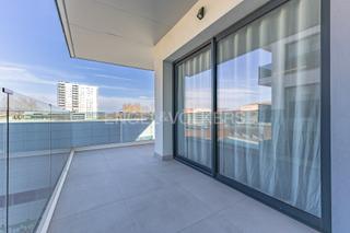 Location Appartement à La Verneda - La Pau. Bonito piso amueblado con amplia zona comunitaria