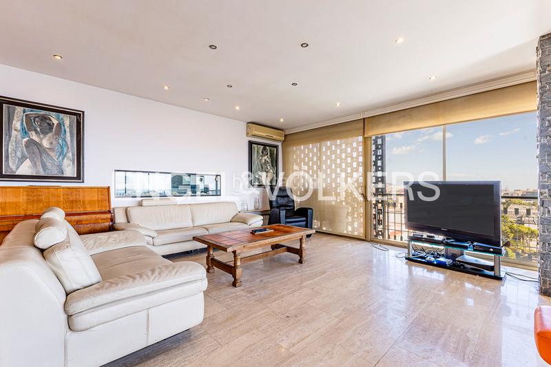 Foto 11c2775a-6272-42c7-a175-9eb2c12568eb. Piccolo appartamento con riscaldamento parcheggio piscina in Barcelona