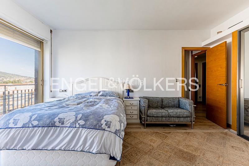 Foto 64f18e0c-a25a-431f-95af-36d2c9898beb. Piccolo appartamento con riscaldamento parcheggio piscina in Barcelona