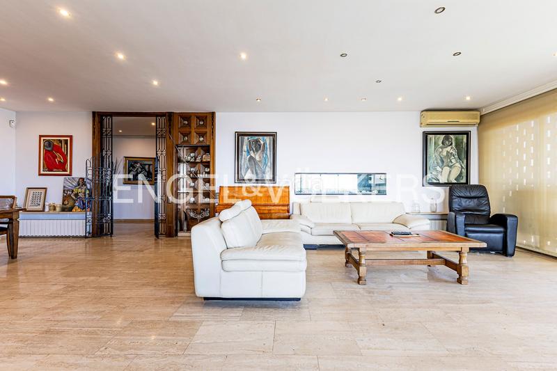 Foto 729da617-825b-4d67-989a-8aa2869682bb. Piccolo appartamento con riscaldamento parcheggio piscina in Barcelona