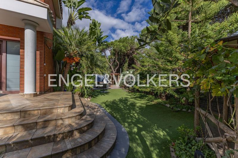 Foto 0af4b7bf-4c28-4f7d-8e99-7f5e53ef644b. Lloguer casa amb calefacció aparcament piscina a Gavà