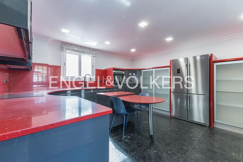 Foto 9a988ce3-ab9f-4847-9fcf-4aba67298e6d. Lloguer casa amb calefacció aparcament piscina a Gavà