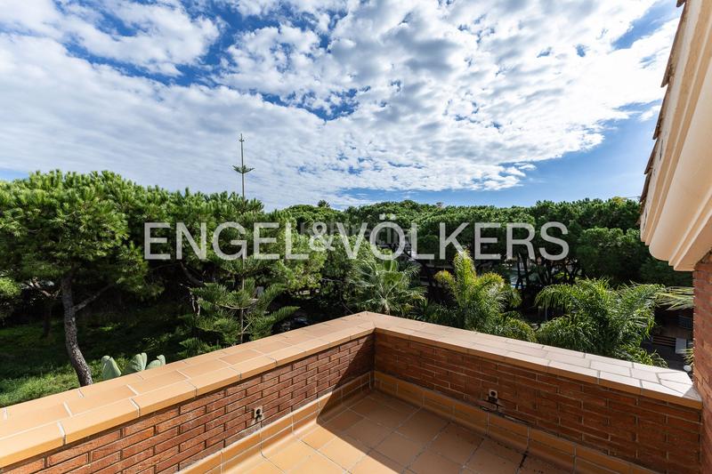 Foto e67bad50-3ced-4529-99c8-c2b25f50eef7. Lloguer casa amb calefacció aparcament piscina a Gavà