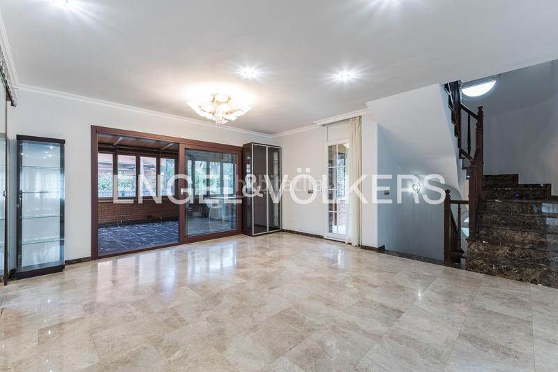 Foto f461a4a6-60fd-4b2b-976a-18fe474f29dd. Lloguer casa amb calefacció aparcament piscina a Gavà