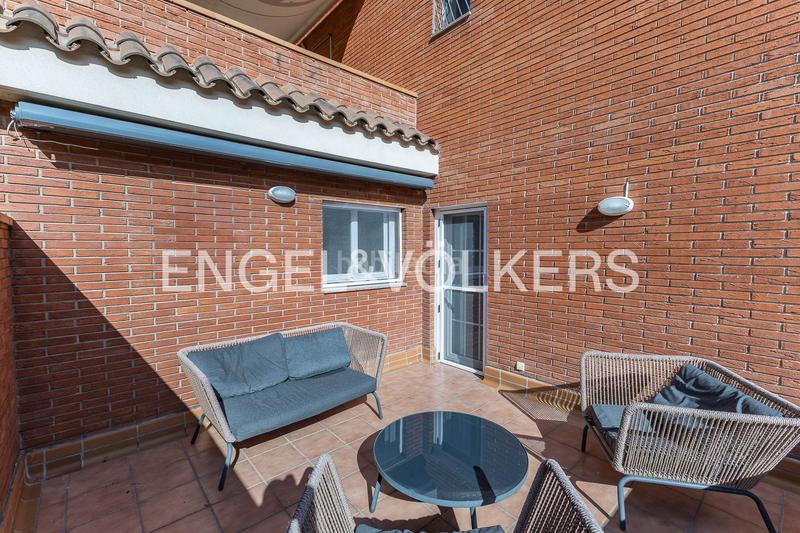 Foto 3a403d58-e7b3-4cf8-a2e1-ef73e81162fa. Miete haus mit heizung parking pool in Gava Mar Gavà