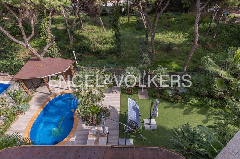 Foto 4e54772d-c038-4b8b-8fd0-2c915d8c55b3. Miete haus mit heizung parking pool in Gava Mar Gavà