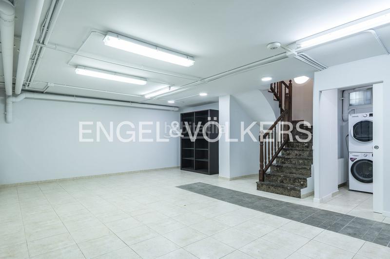 Foto 528bb7e9-0250-49bb-8b8f-346efda88c19. Miete haus mit heizung parking pool in Gava Mar Gavà