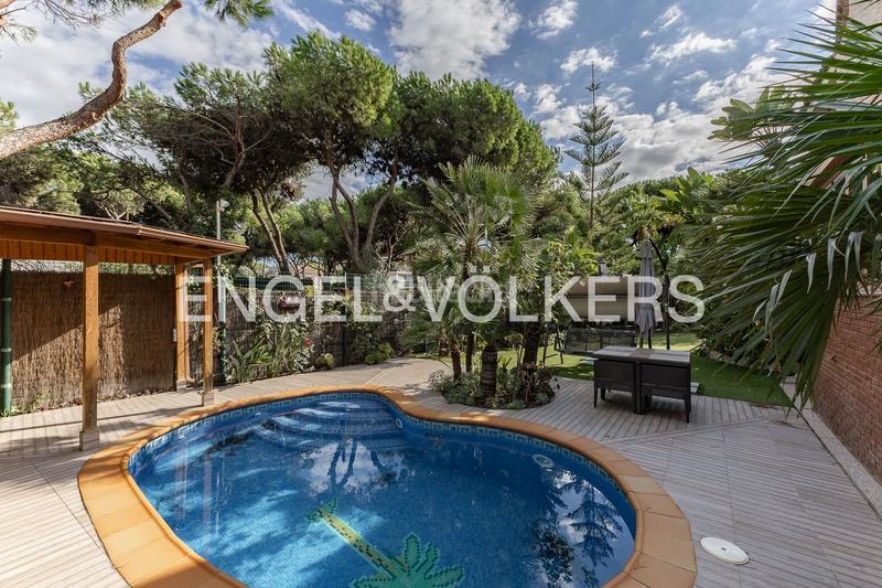 Foto 574b15d9-1ac0-45a7-a739-6c15dfff097f. Miete haus mit heizung parking pool in Gava Mar Gavà