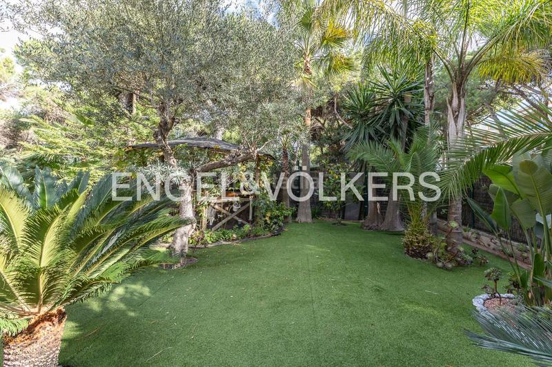 Foto ec4e215f-9140-4ca4-8db2-2caa520eb111. Miete haus mit heizung parking pool in Gava Mar Gavà