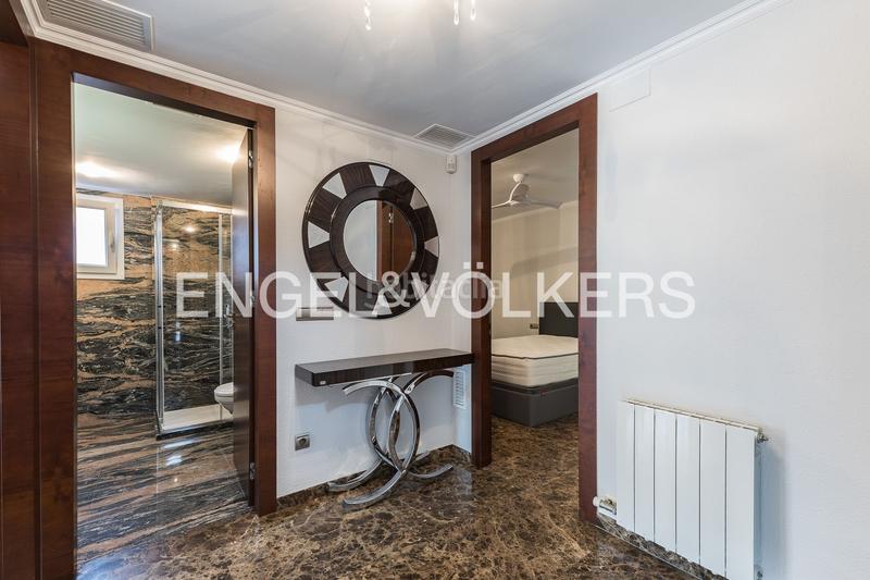 Foto efb13ccc-6fc7-4e41-9bd4-f9bdc929e788. Miete haus mit heizung parking pool in Gava Mar Gavà