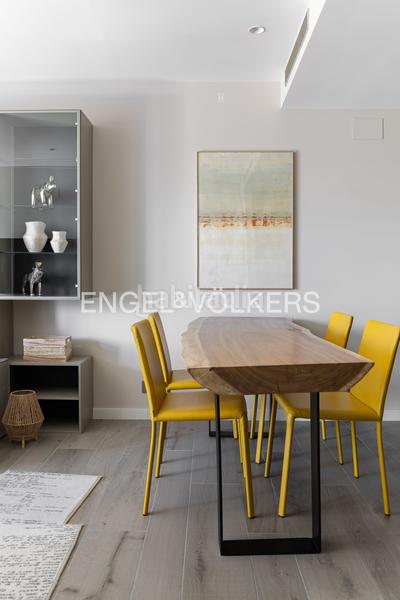 Foto 6e10ed75-8bdf-4ea5-8903-b4adf8d1f71c. Apartamento magnífico piso con piscina en Finestrelles en Esplugues de Llobregat