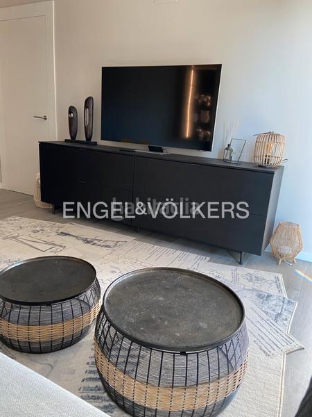 Foto afd57983-0ee4-456f-bb73-c046b1f7d341. Apartamento magnífico piso con piscina en Finestrelles en Esplugues de Llobregat