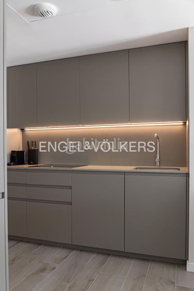 Foto b5e40563-486b-4a2a-ac73-d564b869eda1. Apartamento magnífico piso con piscina en Finestrelles en Esplugues de Llobregat