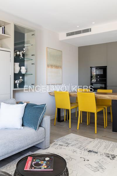 Foto cafe71cd-6b7a-48be-a6b3-b9f5d005a359. Apartamento magnífico piso con piscina en Finestrelles en Esplugues de Llobregat