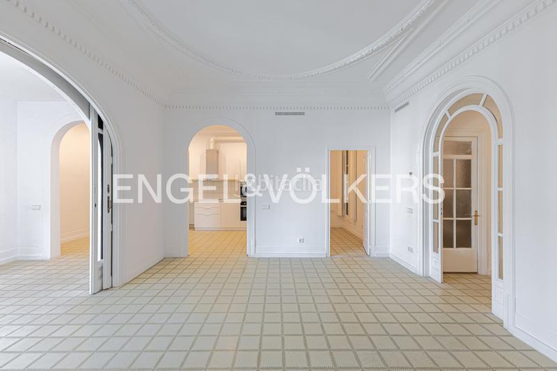 Foto 9241028a-12a7-43a5-8794-fac7fd8ebac7. Location appartement avec chauffage dans Dreta de l´Eixample Barcelona