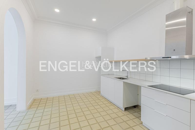 Foto 63d602f4-1dcf-47db-8264-87b4050bee91. Miete appartement mit heizung in Dreta de l´Eixample Barcelona