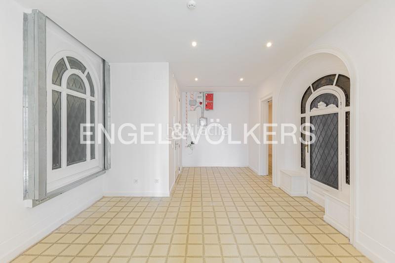 Foto 769f93e7-4bca-44cc-bf66-815bf25116c3. Alquiler apartamento exclusivo piso reformado junto a paseo de gracia en Barcelona