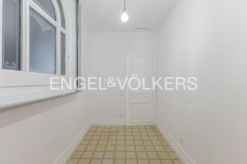 Foto 44dabda3-fc46-4065-a2c9-5afcd99c6dc4. Lloguer apartament amb calefacció a Dreta de l´Eixample Barcelona