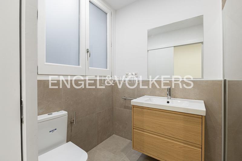Foto c980d8b9-6975-4e50-b96e-be003011e80a. Lloguer apartament amb calefacció a Dreta de l´Eixample Barcelona