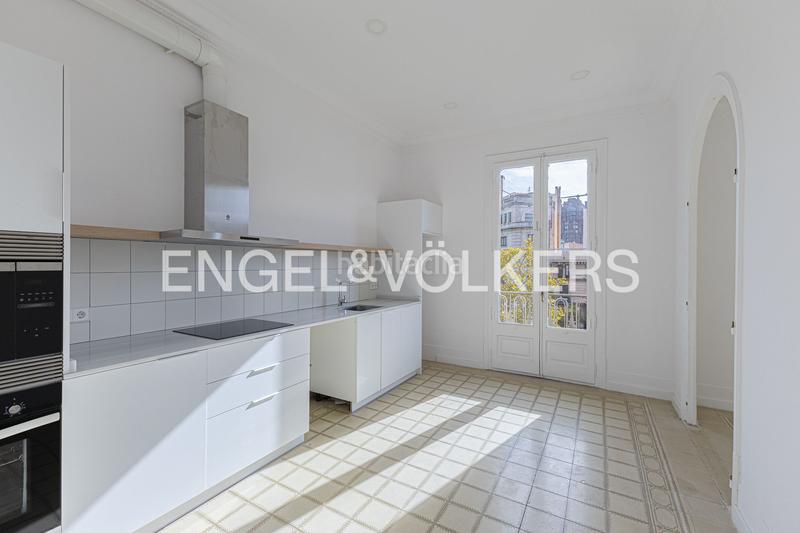 Foto 03f6aef9-f2b3-4a5f-a9ce-e84be4709e7d. Miete appartement mit heizung in Dreta de l´Eixample Barcelona