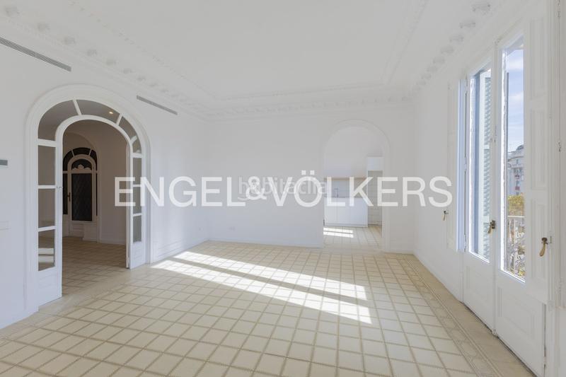 Foto 240b5da8-69b4-4e81-aa08-388608e98346. Miete appartement mit heizung in Dreta de l´Eixample Barcelona