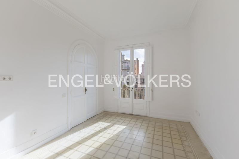 Foto 82bbc85a-97fc-43f3-b00f-222b0fa33666. Miete appartement mit heizung in Dreta de l´Eixample Barcelona