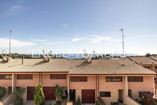 Maison à Sant Vicenç Centre. Magnífico adosado con jardín y proximidad a todos los servicios