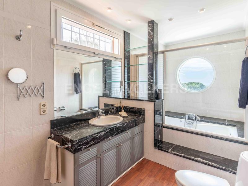 Foto 06d2f8ed-6dd8-4f84-9e58-d4fc8ecc2c16. Haus mit heizung in Canet de Mar