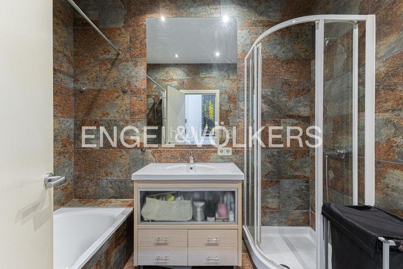 Foto b4f57d24-4be0-4bea-842c-de15b4432f6b. Piccolo appartamento con riscaldamento in Dreta de l´Eixample Barcelona