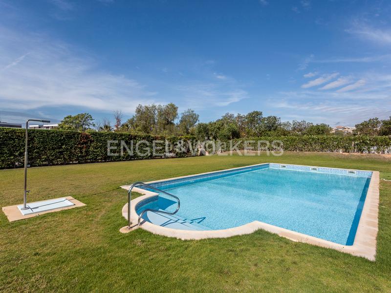 Foto 533d0e7e-41ec-4567-8563-43c2ac187d84. Affitto piccolo appartamento con riscaldamento parcheggio piscina in Sitges