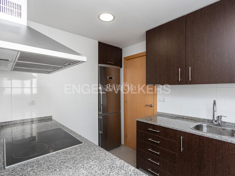 Foto 1e84dff0-4876-4af0-a701-8192f3404081. Alquiler apartamento unica oportunidad en Aiguadolç - Sant Sebastià Sitges