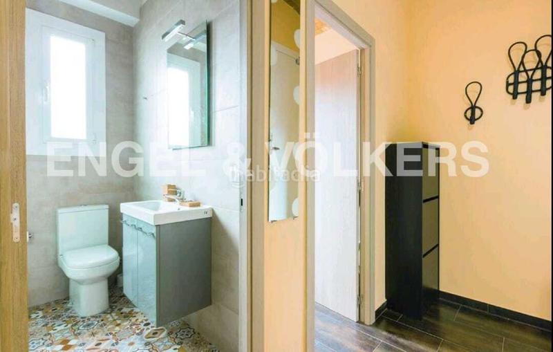 Foto 589e723c-02b5-4a9c-bdca-7b39ec4ef23c. Miete appartement mit heizung in El Camp de l´Arpa del Clot Barcelona