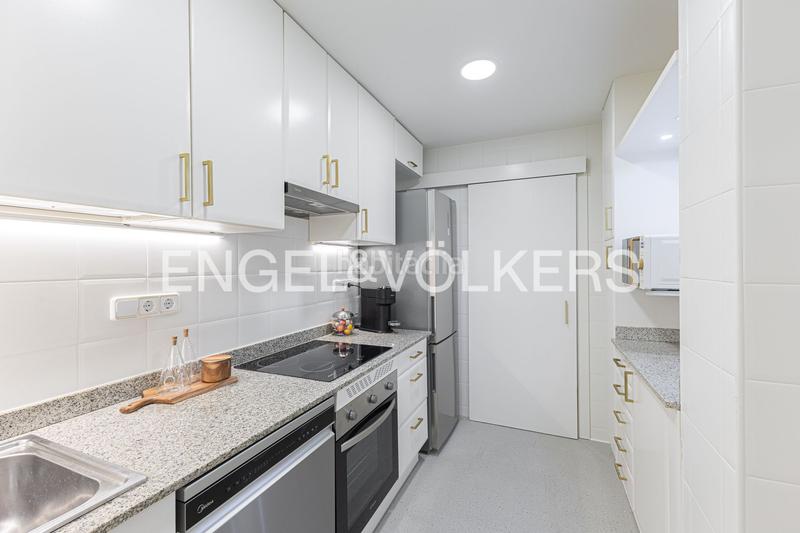 Foto 31a66b63-097e-4312-ba90-e9554c8eea5d. Alquiler apartamento piso por estrenar temporal en eixample en Barcelona