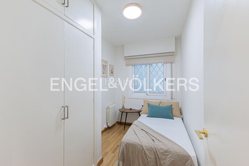 Foto f02be526-6e32-4326-ba0a-18154a4ef8e6. Lloguer apartament amb calefacció a Dreta de l´Eixample Barcelona