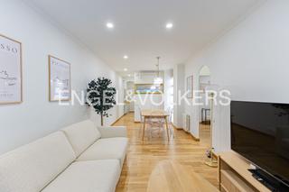 Location Appartement à Dreta de l´Eixample. Piso por estrenar temporal en eixample