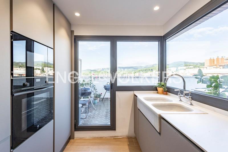 Foto 3782cd31-e0e3-4b61-9a99-7d76eac0f825. Ático fabuloso ático en el corazón . en Centre-Estació Gavà