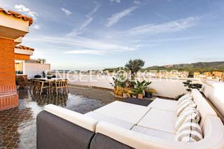 Àtic a Centre-Estació. Fabuloso ático en el corazón de gavà.