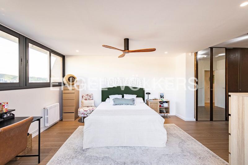 Foto ab27d670-1965-4073-93dd-fac7144d6c1b. Ático fabuloso ático en el corazón . en Centre-Estació Gavà